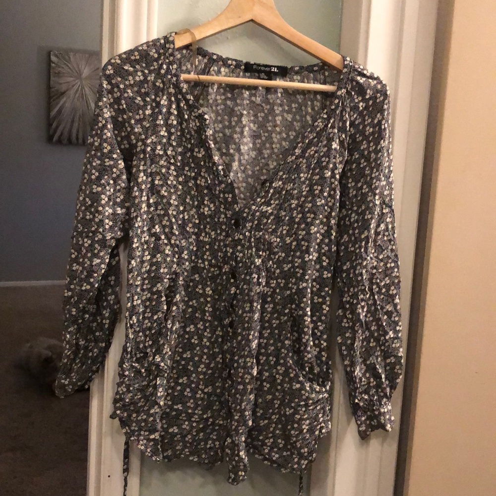 3/4 sleeve flowered blouse